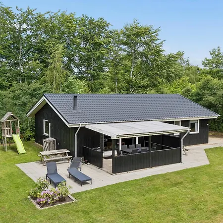 Ferienhaus Geräumiges Im Schönen Arrild